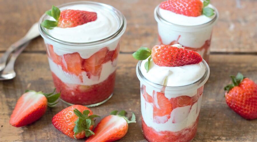 Tiramisu_fraises_spéculoos_:_une_fusion_délicieuse_à_découvrir